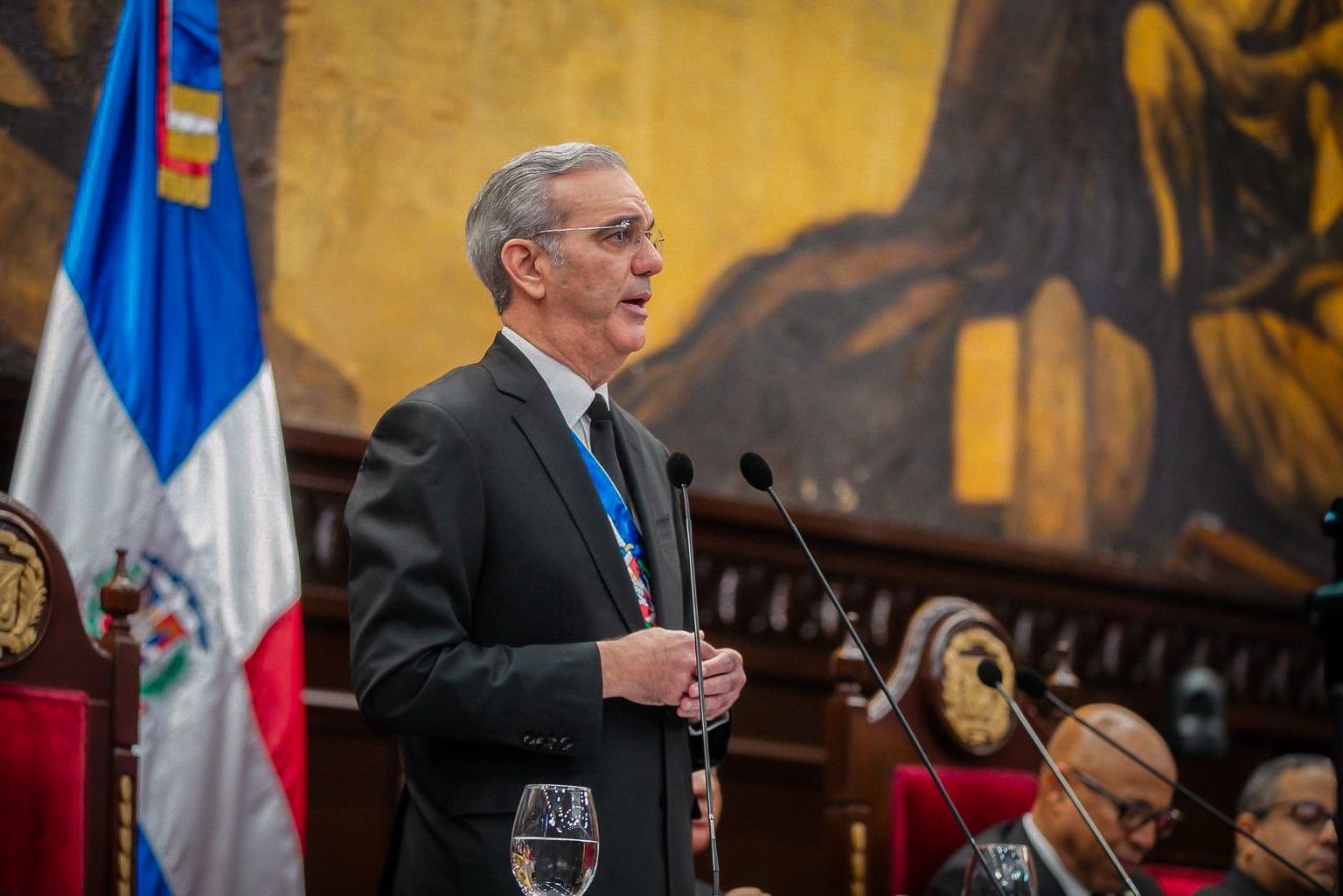  gran despliegue militar celebra Independencia con tradicionales desfiles